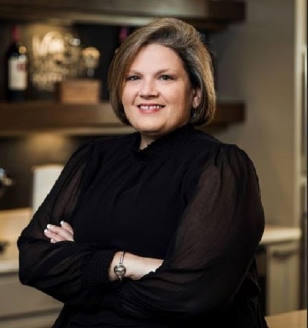 Heather Lyons Photo