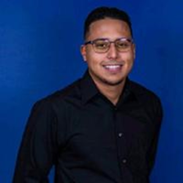 Robert Gomez Photo